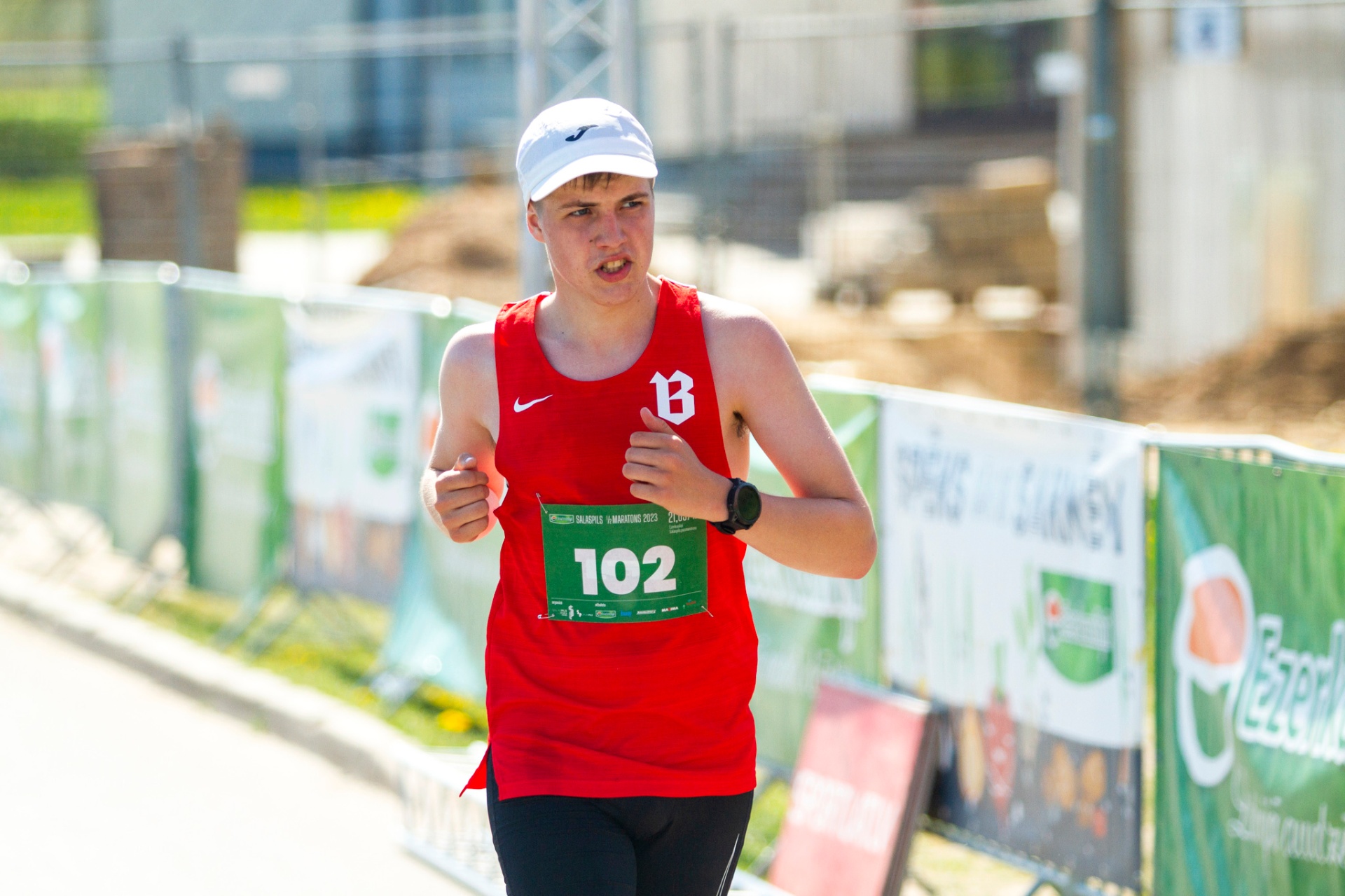 SK BULTA runner racing the Salaspils half marathon